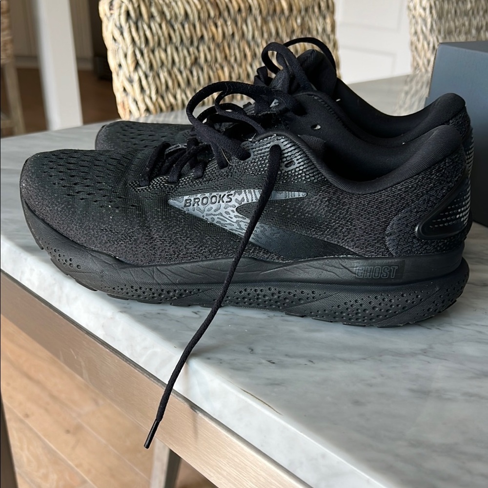 Brooks Black Athletic Shoes